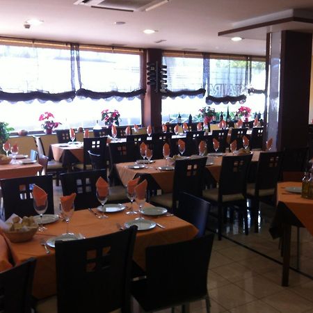 Hotel El Cruce Moraleda Мораледа-де-Сафайона Экстерьер фото