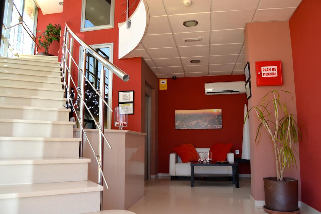 Hotel El Cruce Moraleda Мораледа-де-Сафайона Экстерьер фото